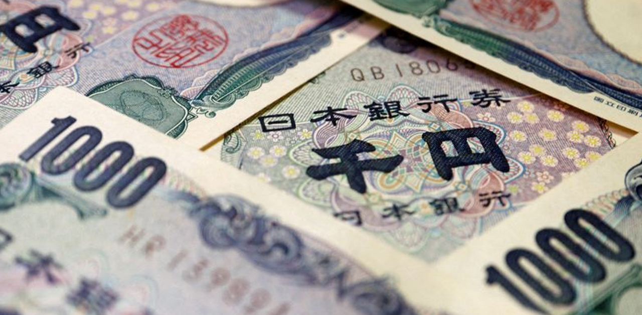 EUR/JPY strengthens on upbeat Eurozone indicators and subdued Yen